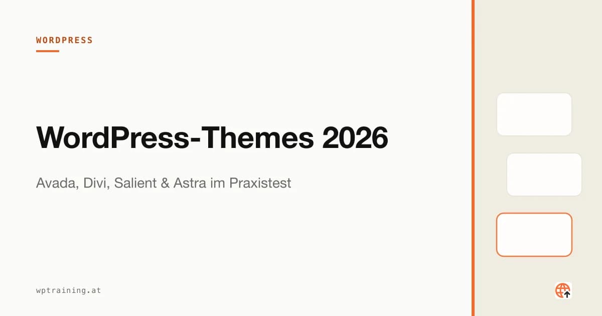 Vier Theme-Mockups nebeneinander auf einem Designer-Schreibtisch